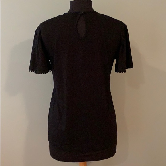 New without tags Floral Embroidery Top Small - Picture 6 of 9